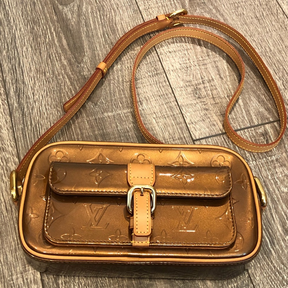 Louis Vuitton Crossbody Pochette